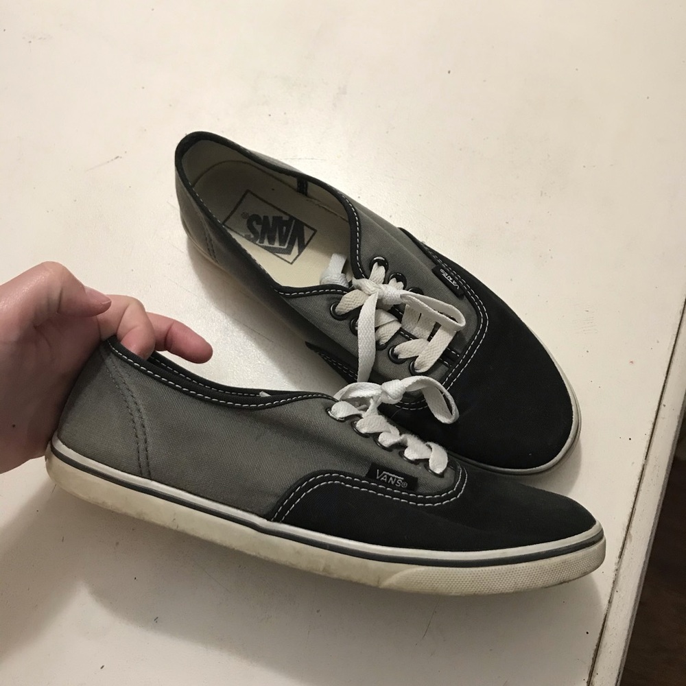 Vans - Picture 2 of 3